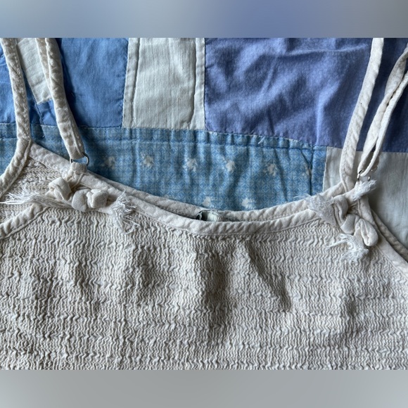Brandy Melville Womens Cream Cropped Smocked Tank Top Ruched Ruffle Bow Small - Picture 5 of 9